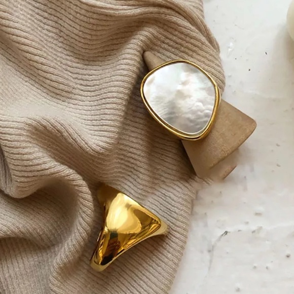🐚 Elegant Shiny Shell Statement 925 Ring 💍 - Picture 4 of 5